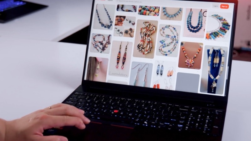 Lenovo ThinkPad E16 Gen 3 22AY003UVN sở hữu sẵn 32GB RAM DDR5