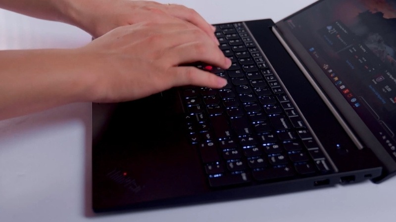 Ưu điểm và hạn chế của laptop Lenovo ThinkPad E16 Gen 3 22AY003UVN