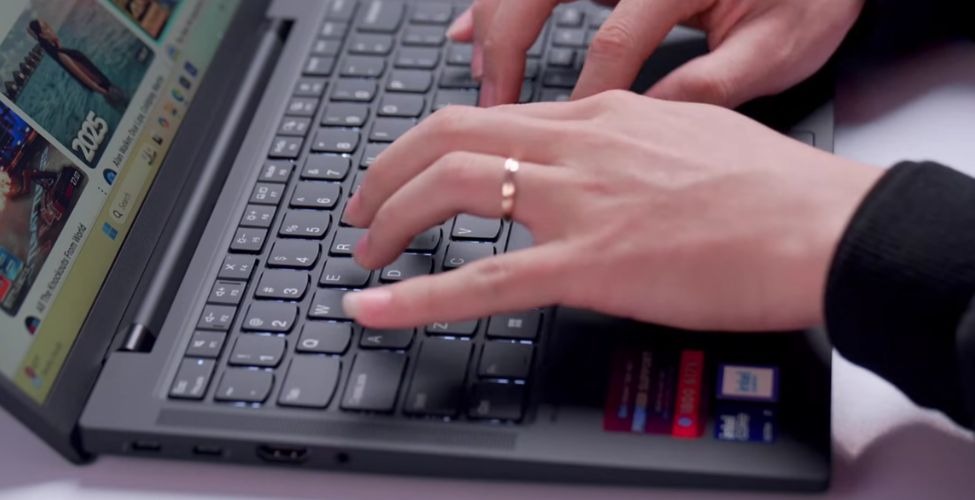 Bàn phím Lenovo ThinkPad T14s Gen 6 21QX000JVN