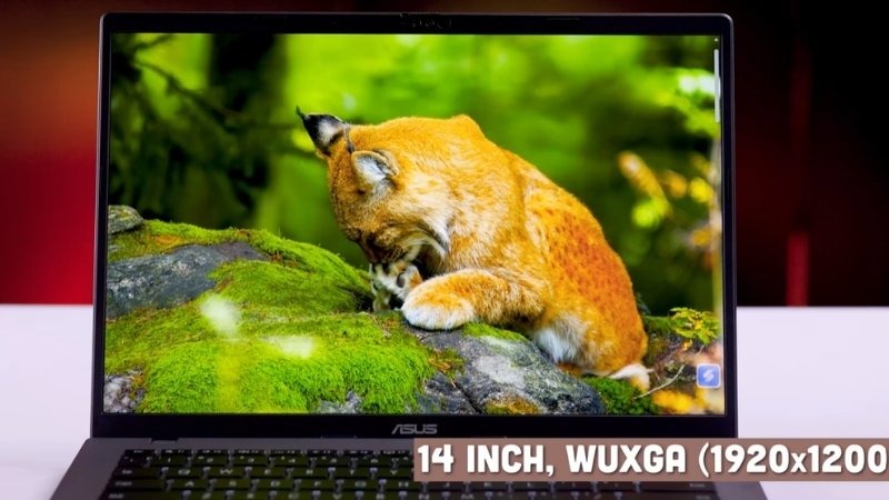 ASUS Vivobook S14 M3407HA-SF490W có màn hình 14 inch với độ phân giải WUXGA