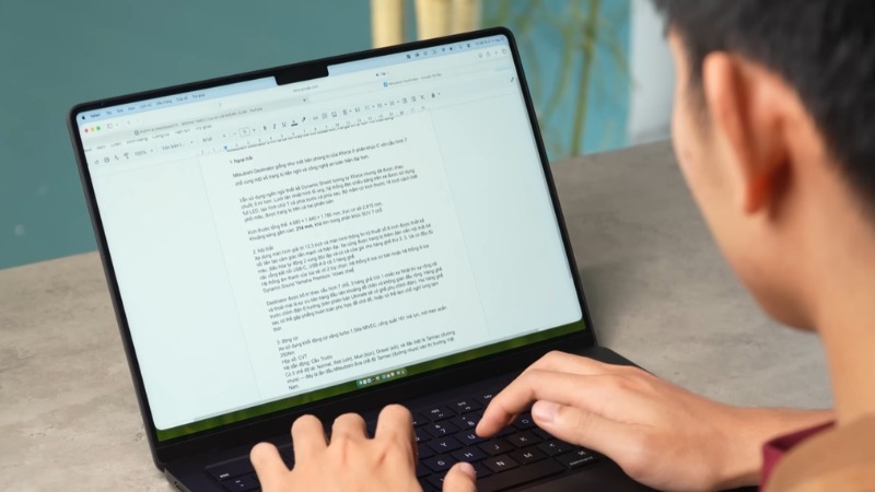 Apple Macbook Pro M5 Pro 16 inch 2026 MGEC4SA/A trang bị RAM 48GB vận hành tốt nhiều tác vụ nặng cùng SSD 1TB lưu trữ dữ liệu tốc độ cao