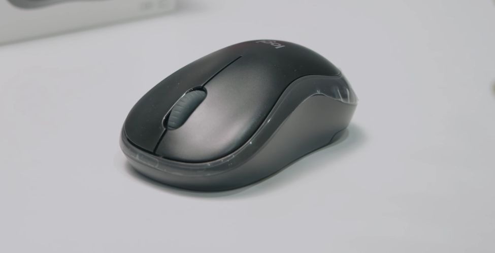 Thiết kế chuột máy tính không dây Logitech B175