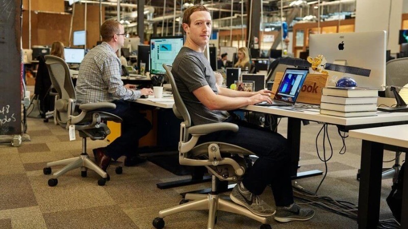 Ghế công thái học Herman Miller Aeron