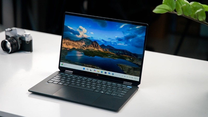 HP OmniBook UF 14-FH0040TU B13VHPA