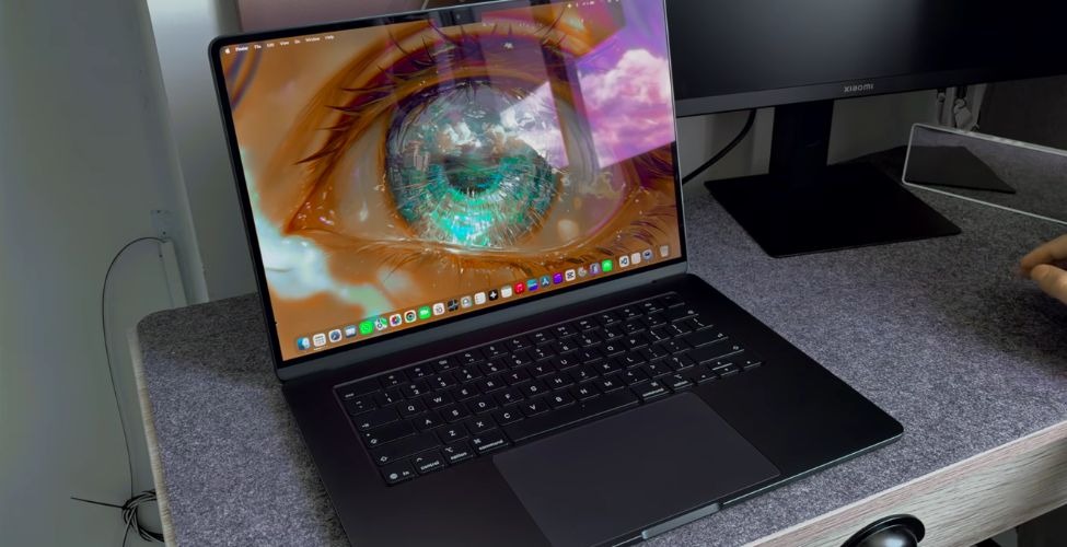 Thiết kế Apple Macbook Air M5 15 inch 2026 MDVH4SA/A