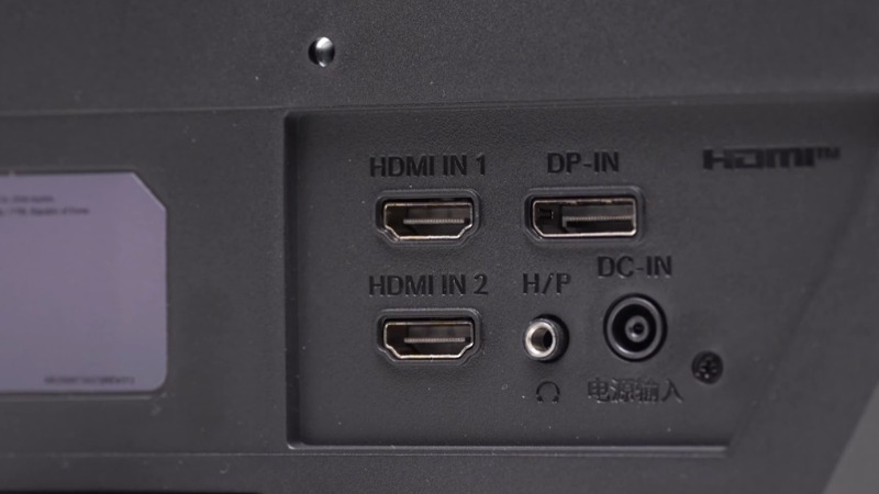 LG UltraGear 27GS50F-B sở hữu 2 cổng HDMI 2.0, 1 DisplayPort 1.4 và jack tai nghe 3.5mm tiện lợi