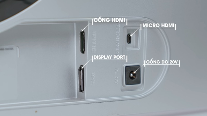 Samsung Odyssey G9 LS49CG934SEXXV trang bị đủ HDMI 2.1 và DisplayPort 1.4, kết nối mượt mà với PC lẫn Console