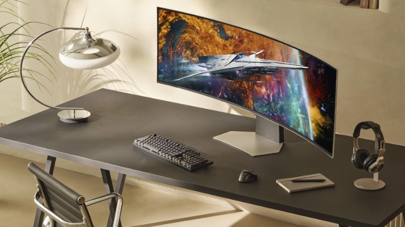 Samsung Odyssey G9 LS49CG934SEXXV có vỏ bạc sang trọng, viền siêu mỏng cùng đèn LED mặt sau đồng bộ màu sắc sống động
