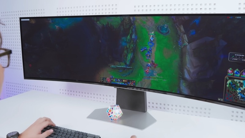 Khám phá Samsung Odyssey G9 LS49CG934SEXXV đỉnh cao công nghệ cho mọi góc setup gaming