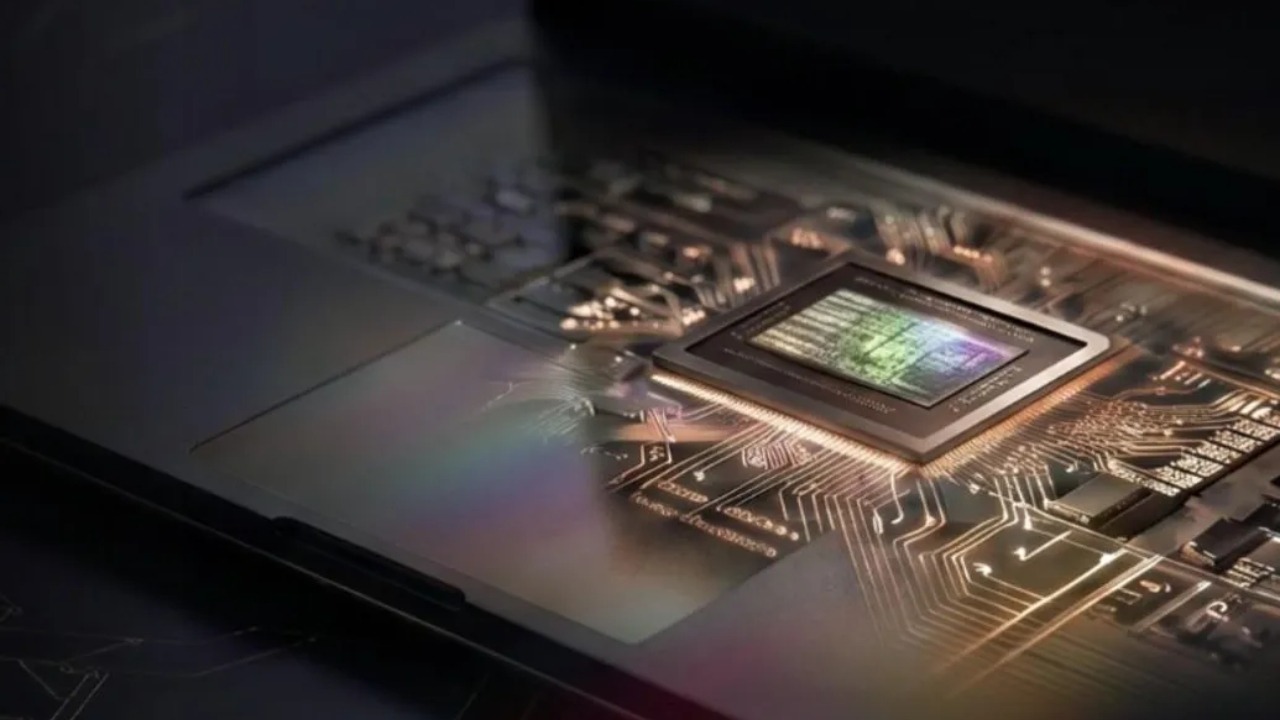 RTX Spark là siêu chip SoC tích hợp của NVIDIA giúp chạy AI cục bộ mạnh mẽ trên laptop mỏng nhẹ