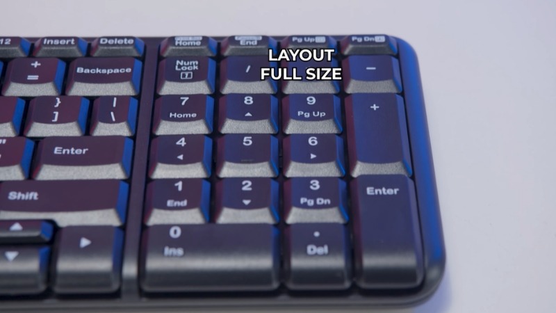 Bộ bàn phím chuột không dây Logitech MK220 tích hợp cụm numpad tiện lợi, đáp ứng tốt mọi công việc nhập liệu Excel