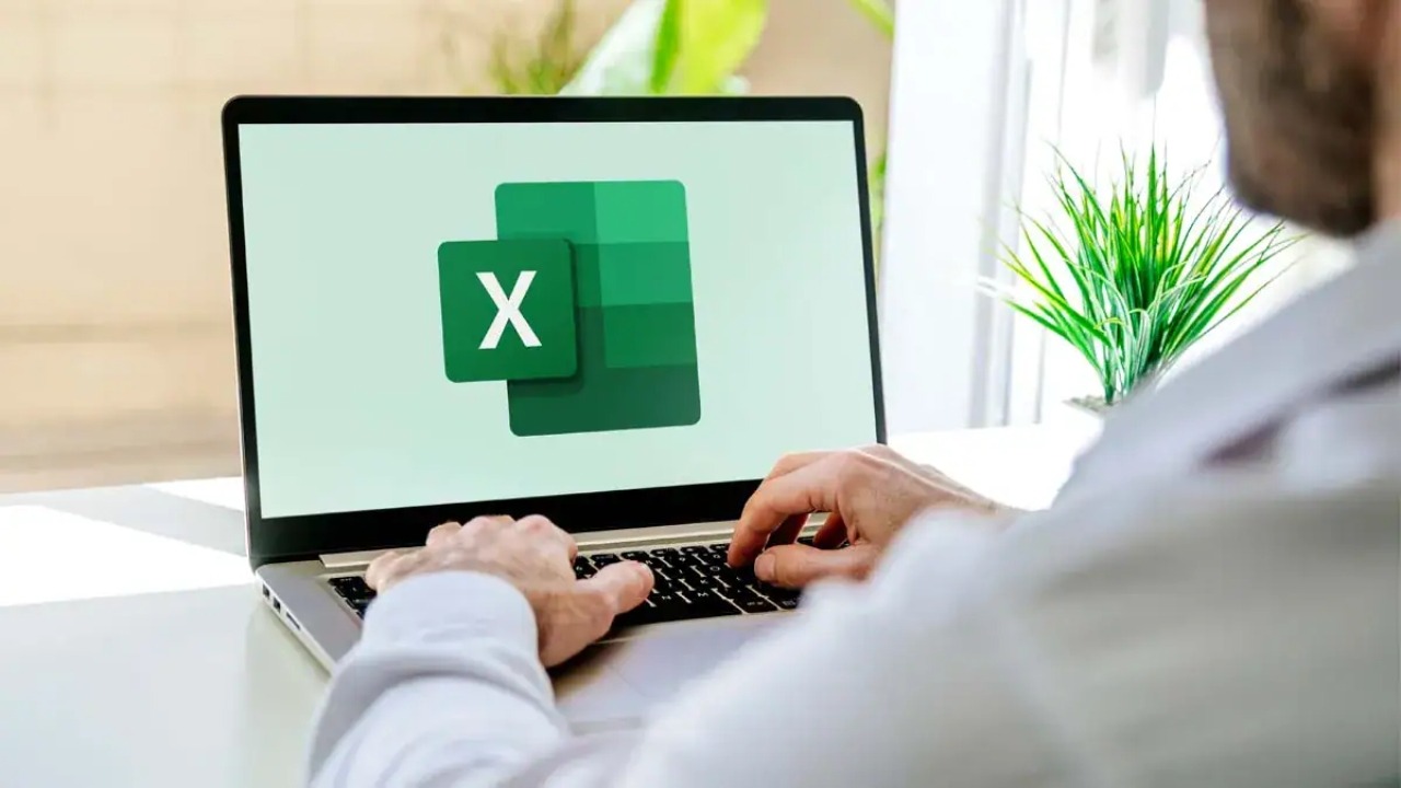 Excel giúp bạn làm chủ thao tác, di chuyển, chọn vùng và quản lý sheet cực nhanh bằng phím tắt