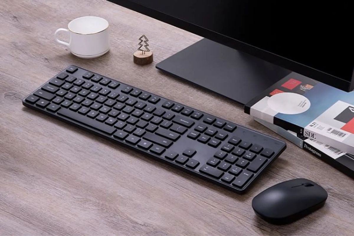 Vừa sạc vừa sử dụng bàn phím có thể gây ảnh hưởng đến thiết bị nếu thao tác không đúng cách