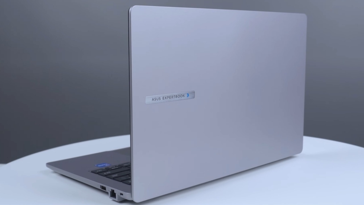 Asus ExpertBook P1 P1503CVA là laptop 30 triệu văn phòng bền bỉ, cấu hình mạnh với Core 7 và RAM 16GB