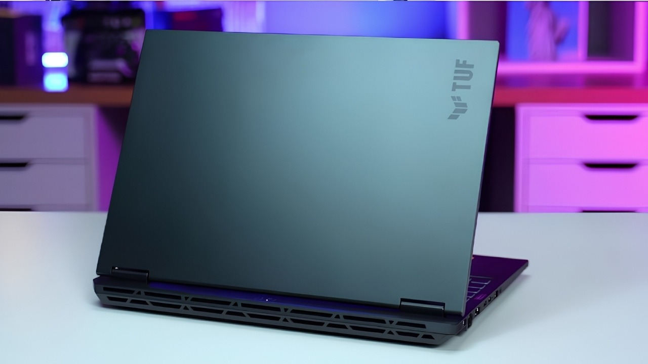 ASUS TUF Gaming F16 là laptop 30 triệu gaming mạnh mẽ với chip i5-13450HX, RTX 5050 và RAM 32GB