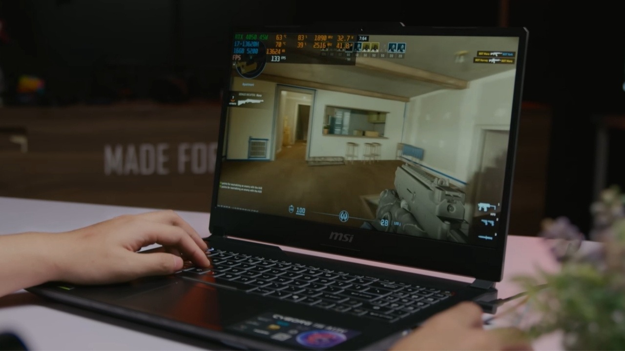 MSI Gaming Cyborg 15 A13VEK là laptop 30 triệu gaming thiết kế độc đáo với chip i7 và RTX 4050 mạnh
