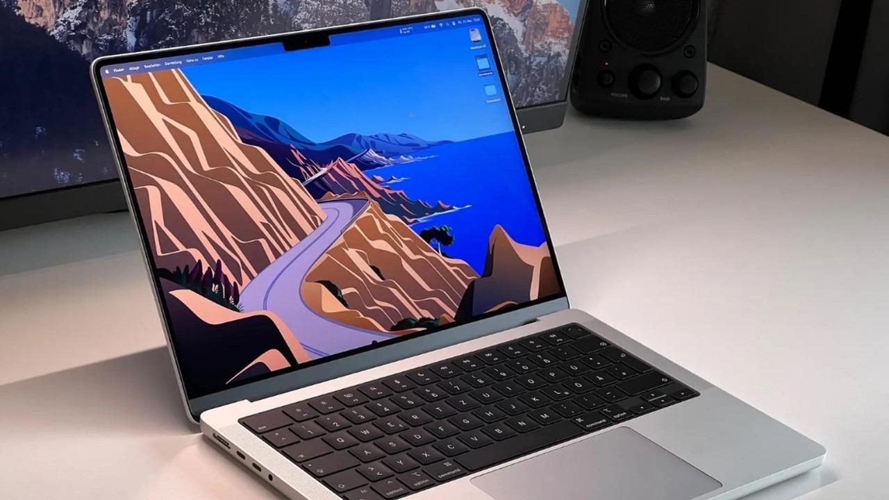Laptop 4K mang đến trải nghiệm xem phim đỉnh cao với hình ảnh sắc nét, màu sắc chân thực