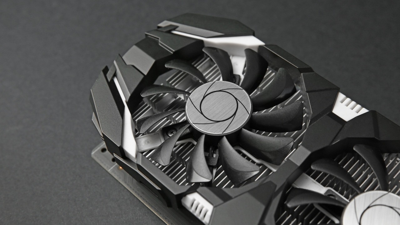 GPU xử lý hình ảnh, nên chọn laptop chơi FO4 mượt giá rẻ có GTX 1650 hoặc RX 550 trở lên để chơi game mượt mà, sắc nét