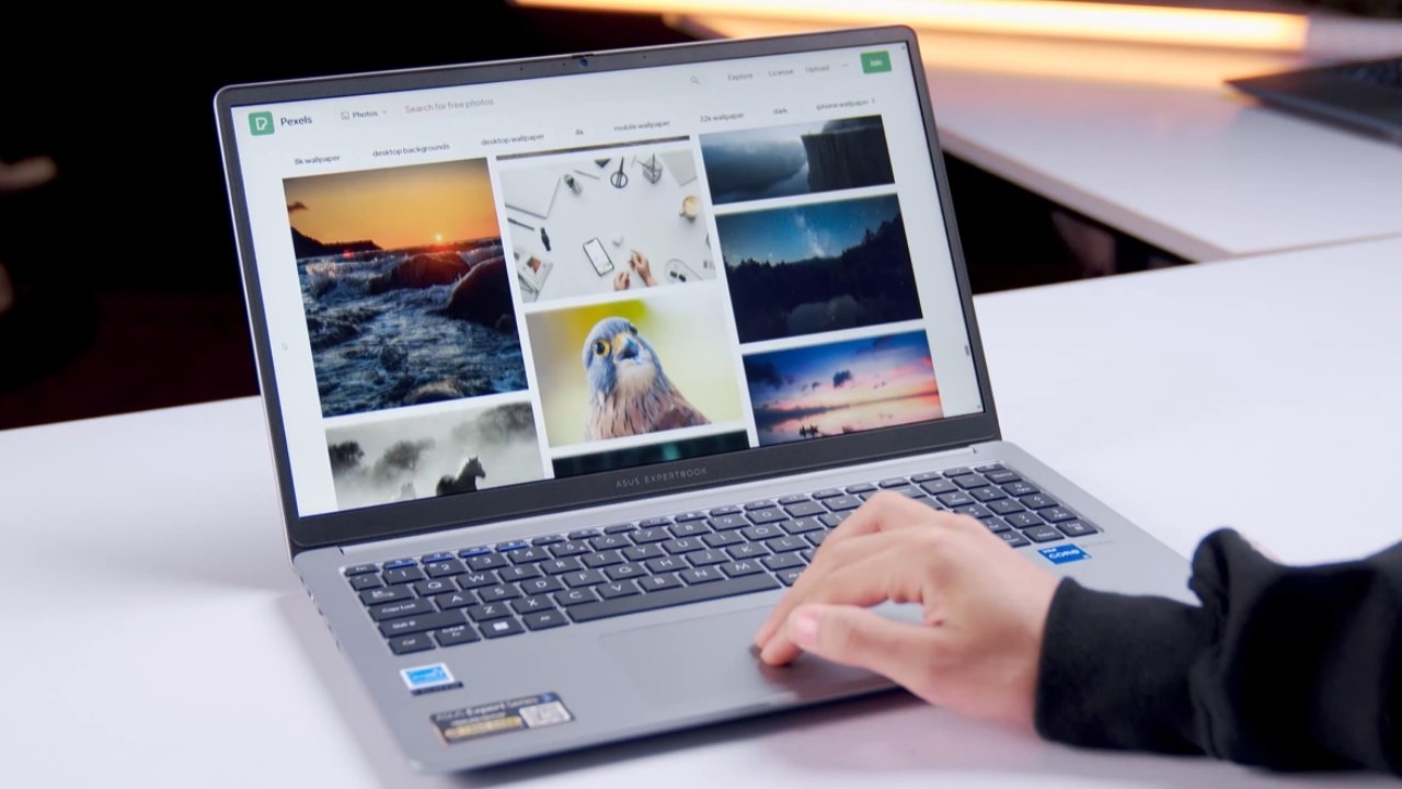 Laptop tầm trung Asus ExpertBook P1503CVA i5-1335U, 8GB RAM, 512GB SSD hiệu năng tốt, bền bỉ cho văn phòng