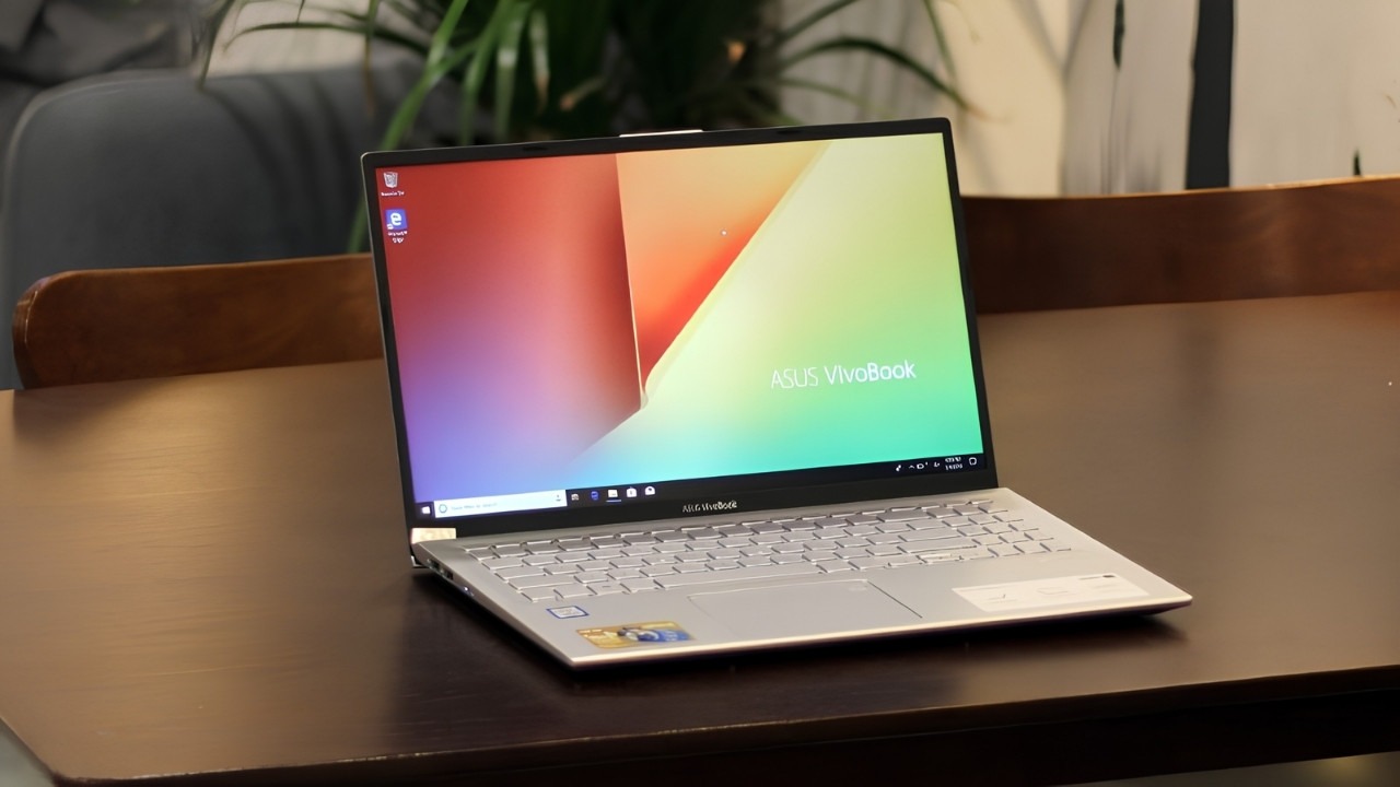 Ưu tiên bàn phím laptop cho sinh viên kế toán fullsize có cụm numpad, hành trình phím tốt để nhập liệu nhanh và chính xác