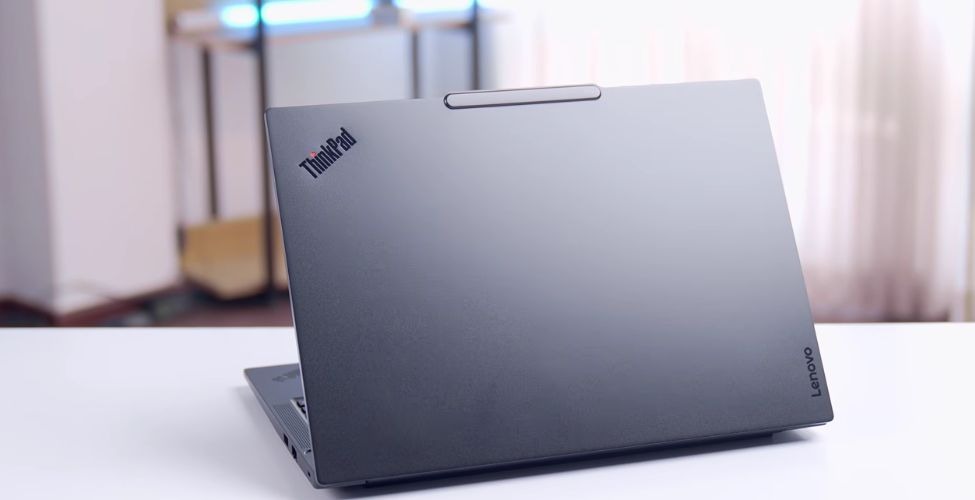 Thiết kế Lenovo ThinkPad E14 Gen 7 21U2006BVA