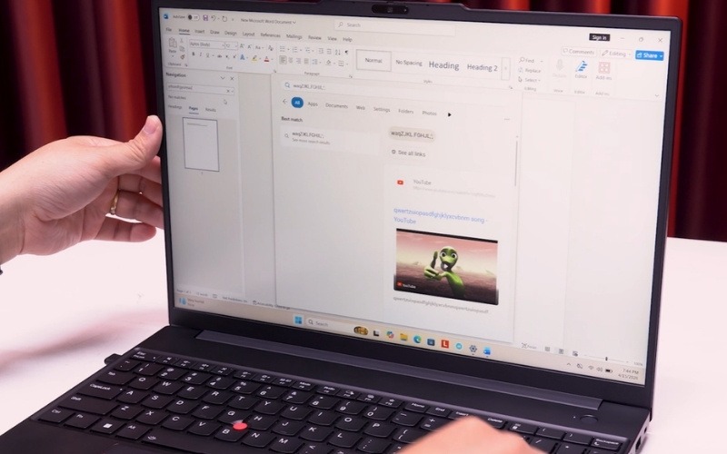 Lenovo ThinkPad E16 Gen 3 21SR00A6VA có pin tối ưu tốt cho thời gian làm việc hành chính, hỗ trợ hiệu quả khi cần di chuyển nhiều