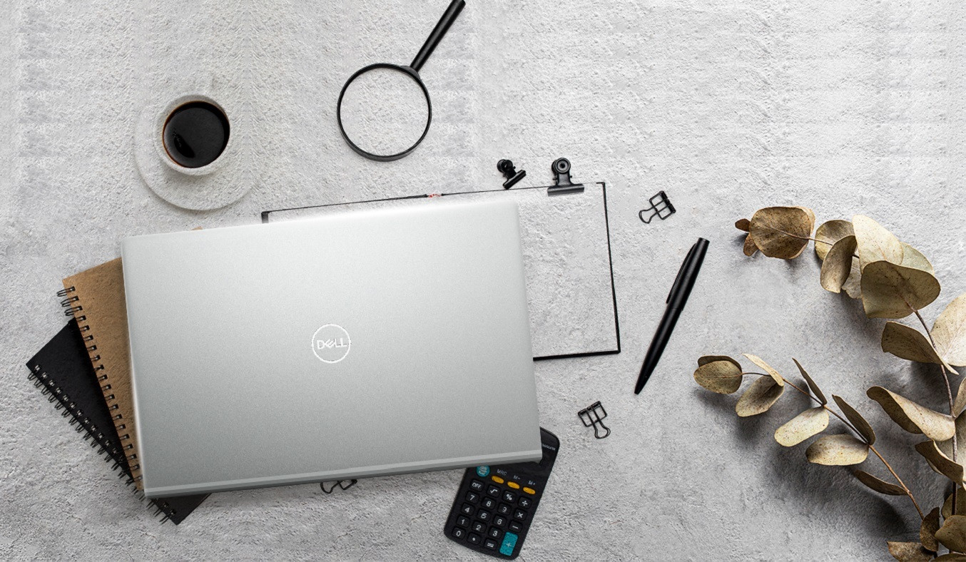 Dell Inspiron 15 5502 với CPU Tiger Lake thế hệ 11, RAM 8GB, ổ cứng SSD 256GB/512GB.