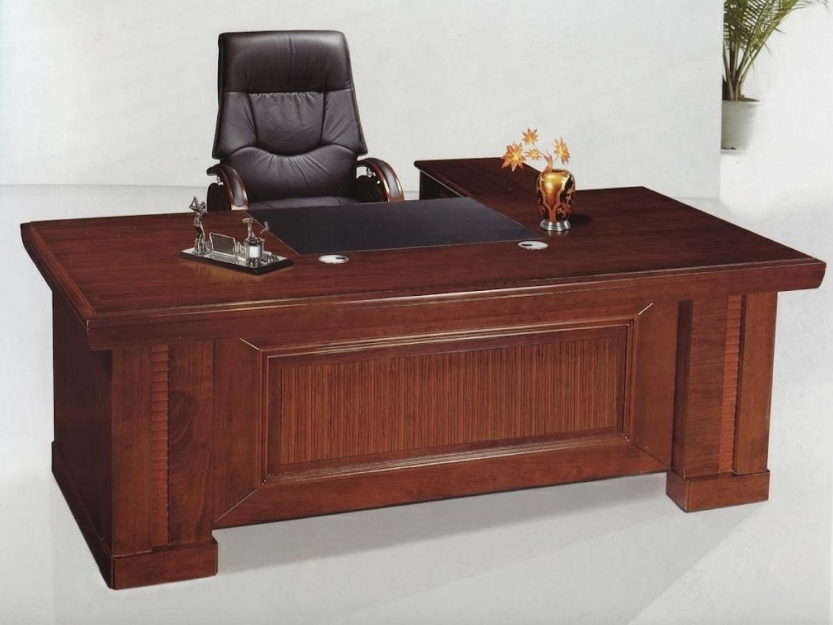 Bàn 2m2 gỗ tự nhiên mang vẻ đẹp sang trọng Bàn 2m2 gỗ tự nhiên mang vẻ đẹp sang trọng