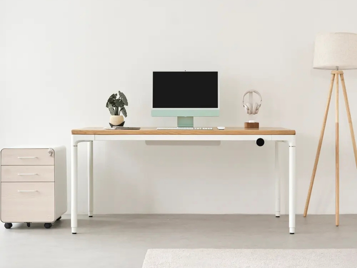 Mẫu bàn làm việc NiceDesign chân sắt phong cách minimal hiện đại Mẫu bàn làm việc NiceDesign chân sắt phong cách minimal hiện đại