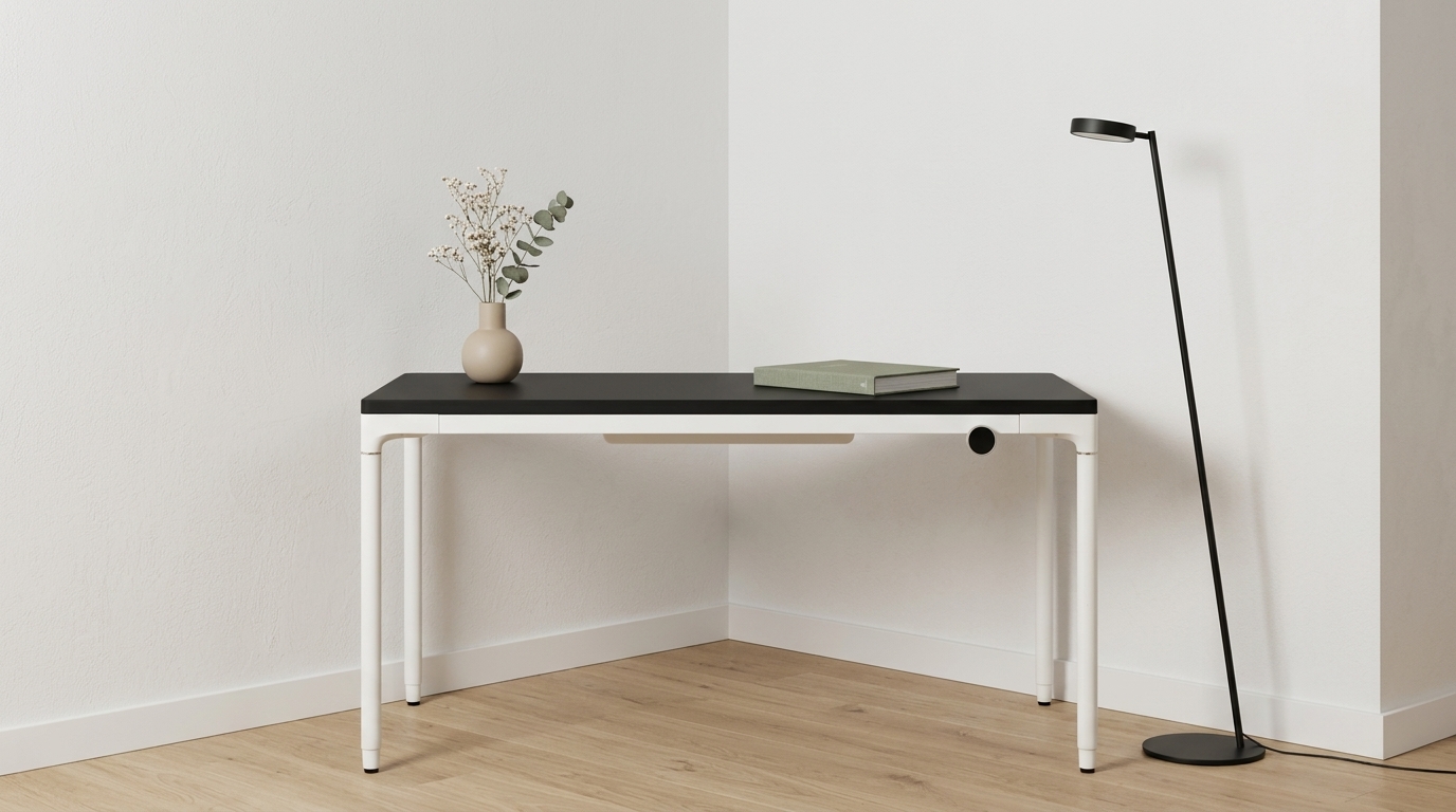 Thiết kế tối giản của bàn làm việc Nice Design dễ dàng hòa hợp với nhiều không gian sống, tạo cảm giác rộng rãi và thoáng đãng. Thiết kế tối giản của bàn làm việc Nice Design dễ dàng hòa hợp với nhiều không gian sống, tạo cảm giác rộng rãi và thoáng đãng.