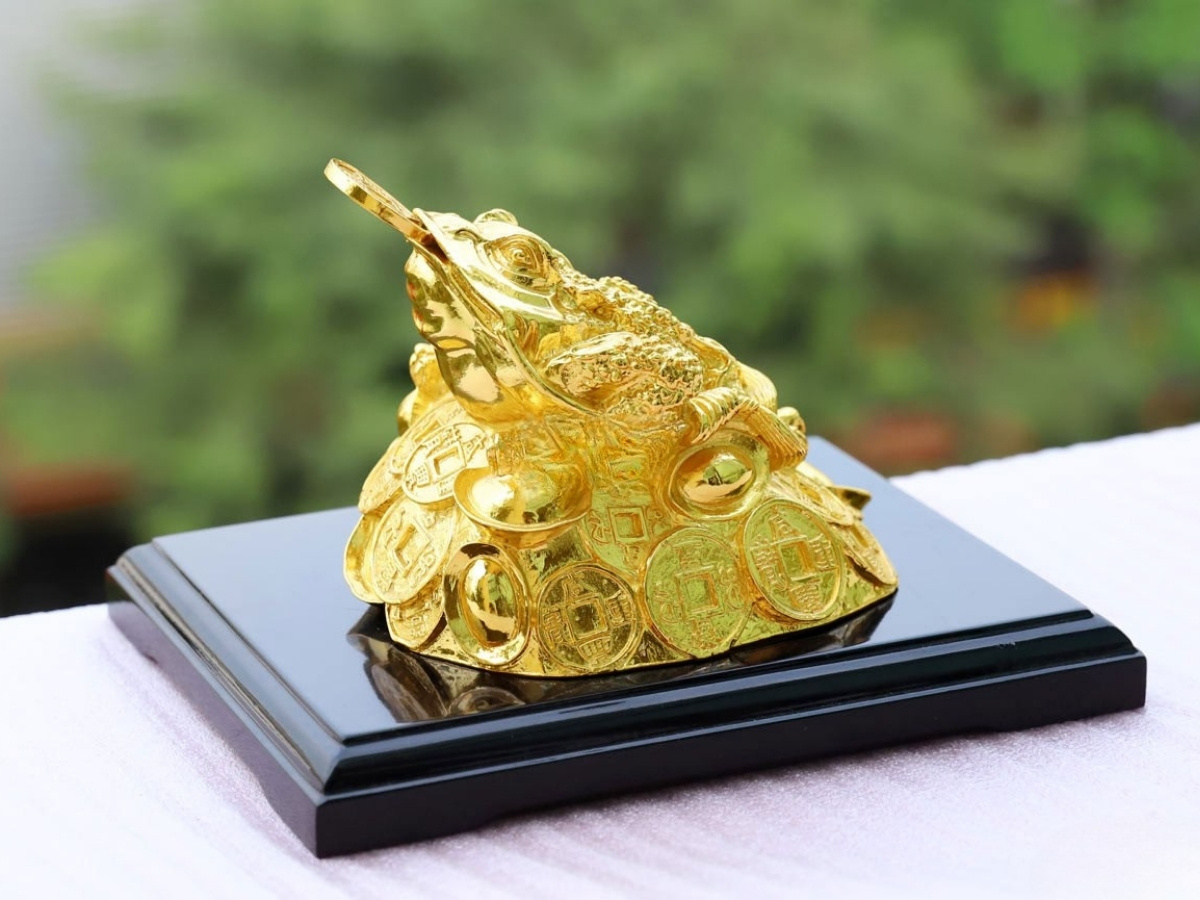 Thiềm thừ là linh vật chiêu tài quen thuộc trong phong thủy Thiềm thừ là linh vật chiêu tài quen thuộc trong phong thủy