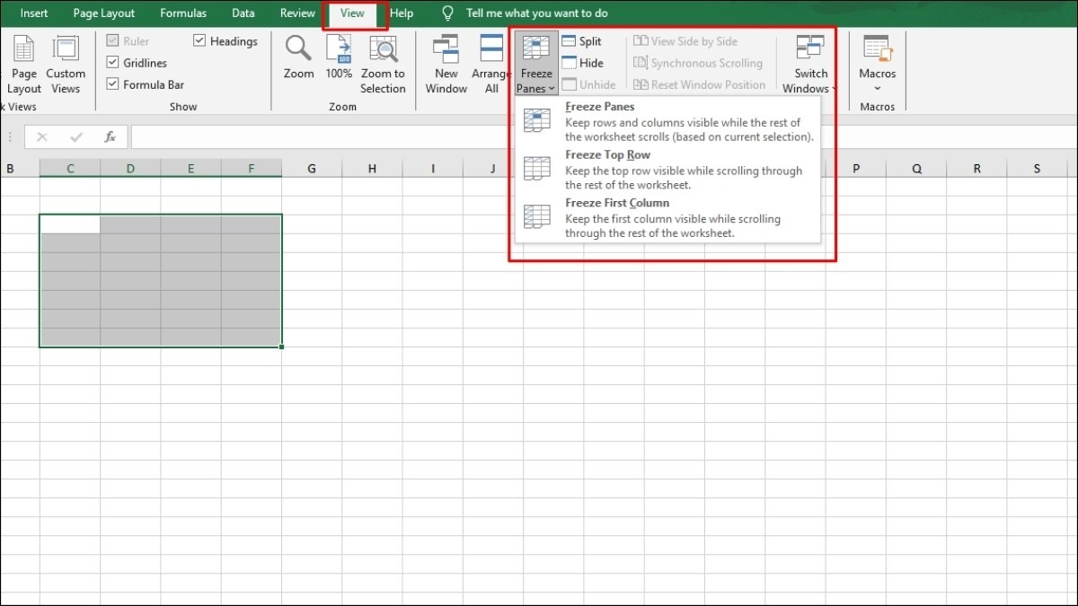 Excel còn cung cấp tính năng Freeze Panes trên thanh công cụ