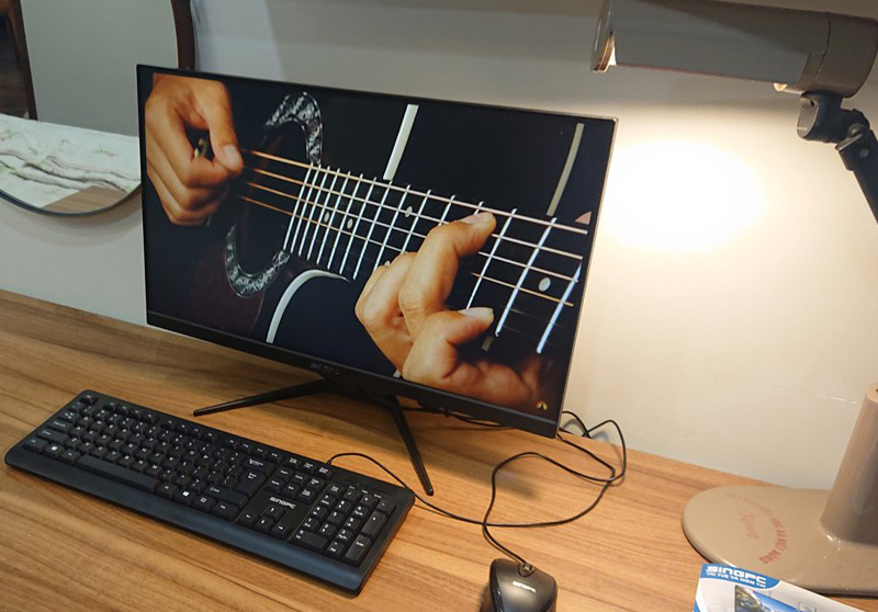 Máy tính All in One giá rẻ, tiết kiệm không gian và chi phí, hiệu năng tốt cho văn phòng và đa nhiệm.