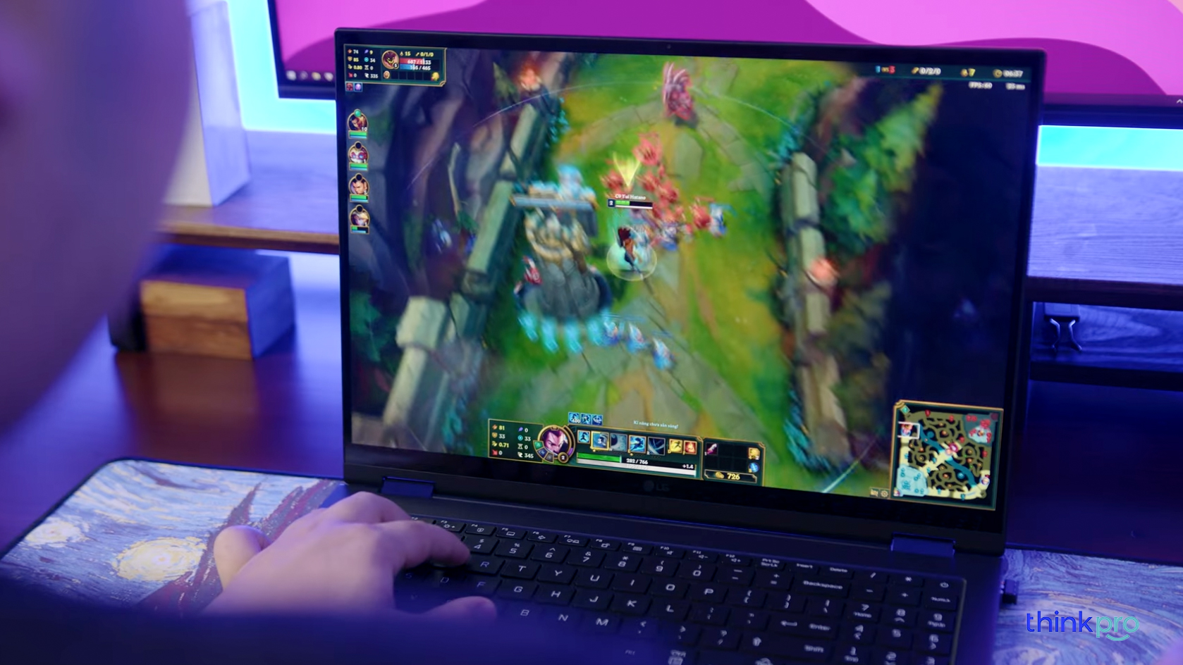Card đồ họa Intel Iris Xe chơi game Esports và game AAA ở độ phân giải FullHD.