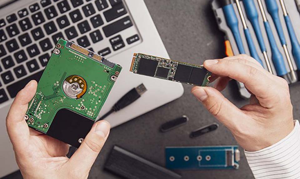 Laptop cấu hình cao với ổ cứng SSD cho hiệu suất làm việc tối ưu
