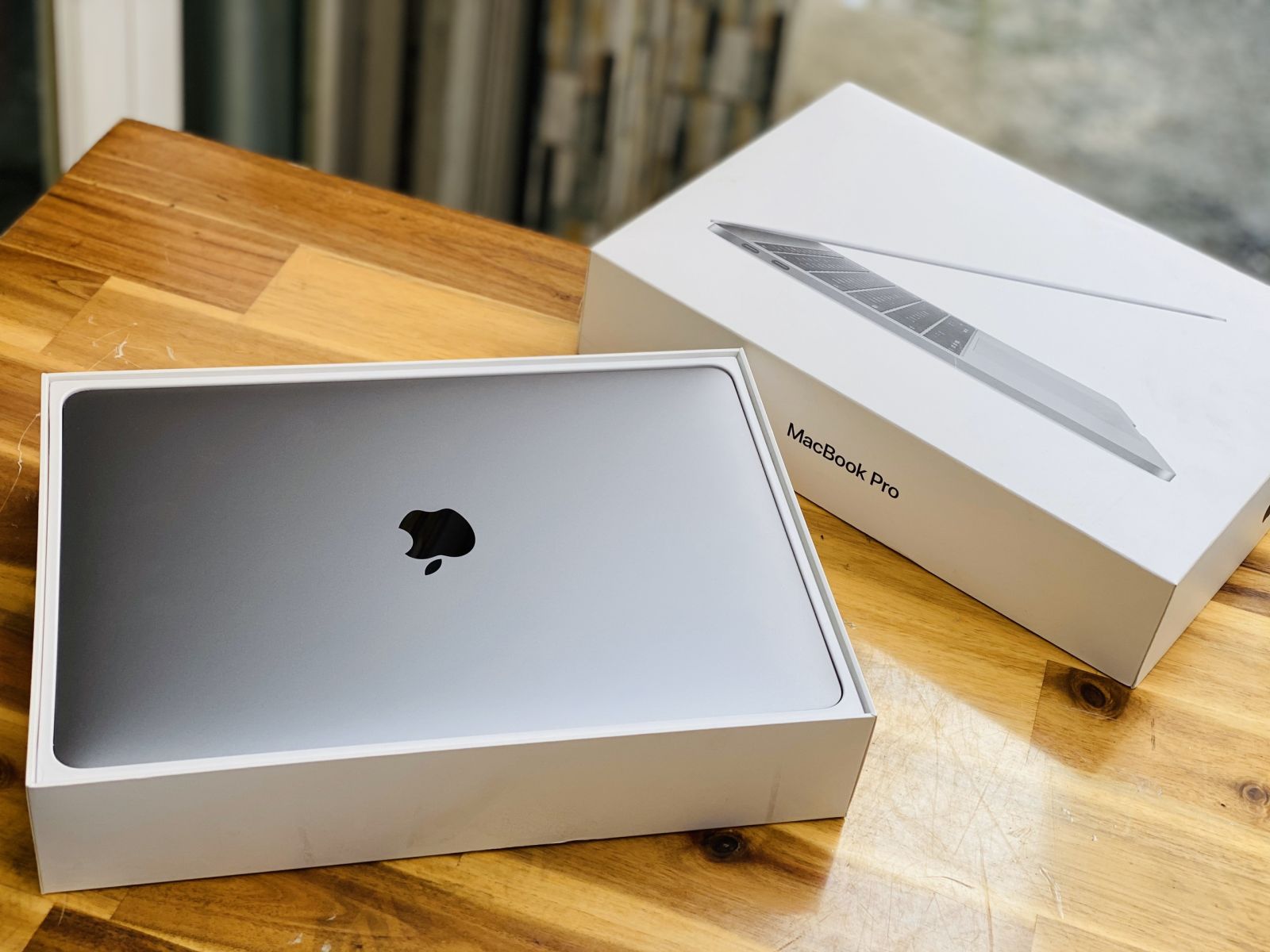 MacBook xách tay giá rẻ, uy tín tại ThinkPro