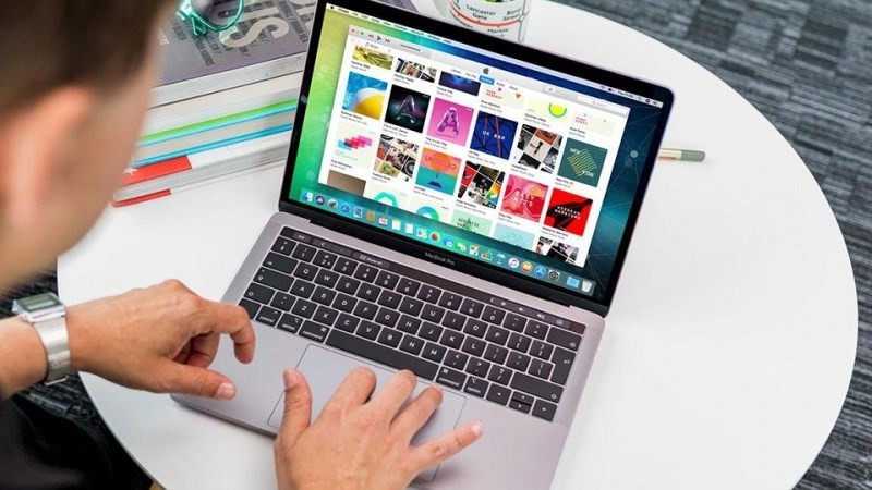 MacBook cũ giá rẻ tại cửa hàng uy tín