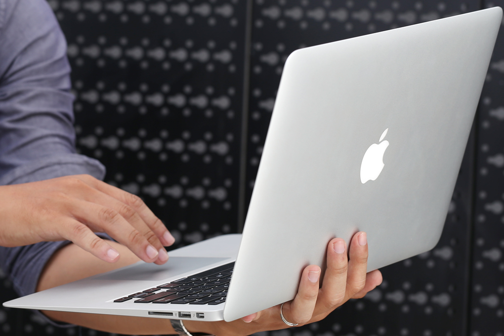 MacBook Like New giá rẻ, tiết kiệm chi phí so với máy mới.