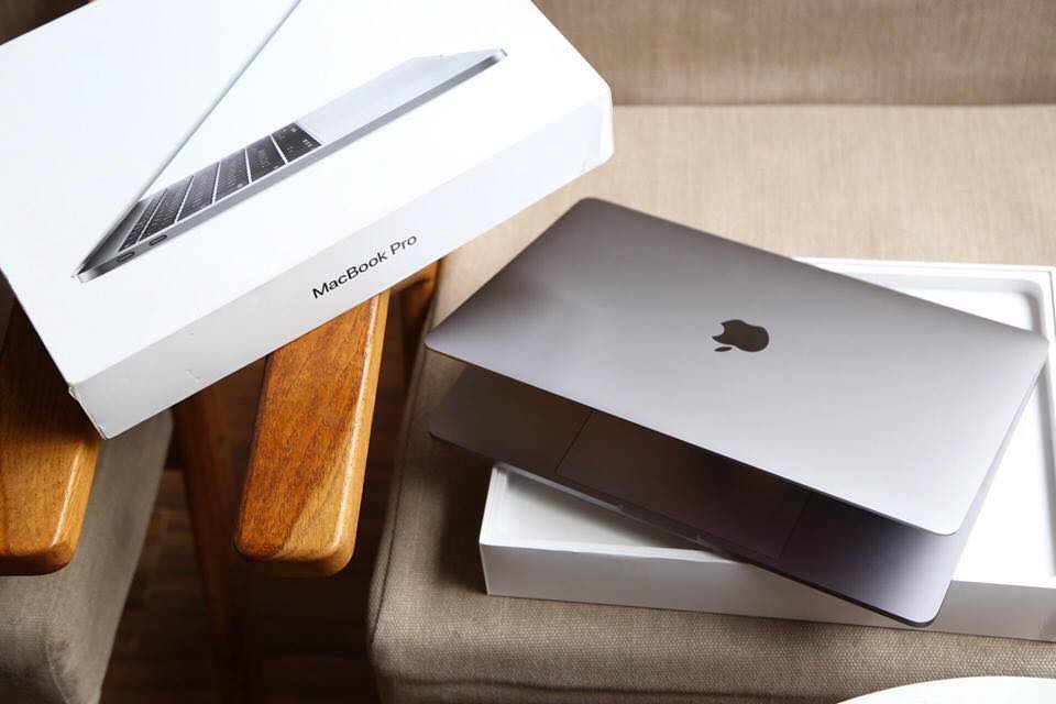 MacBook cũ có thể bị lừa nếu không kiểm tra kỹ đời máy, dung lượng ổ cứng, pin.