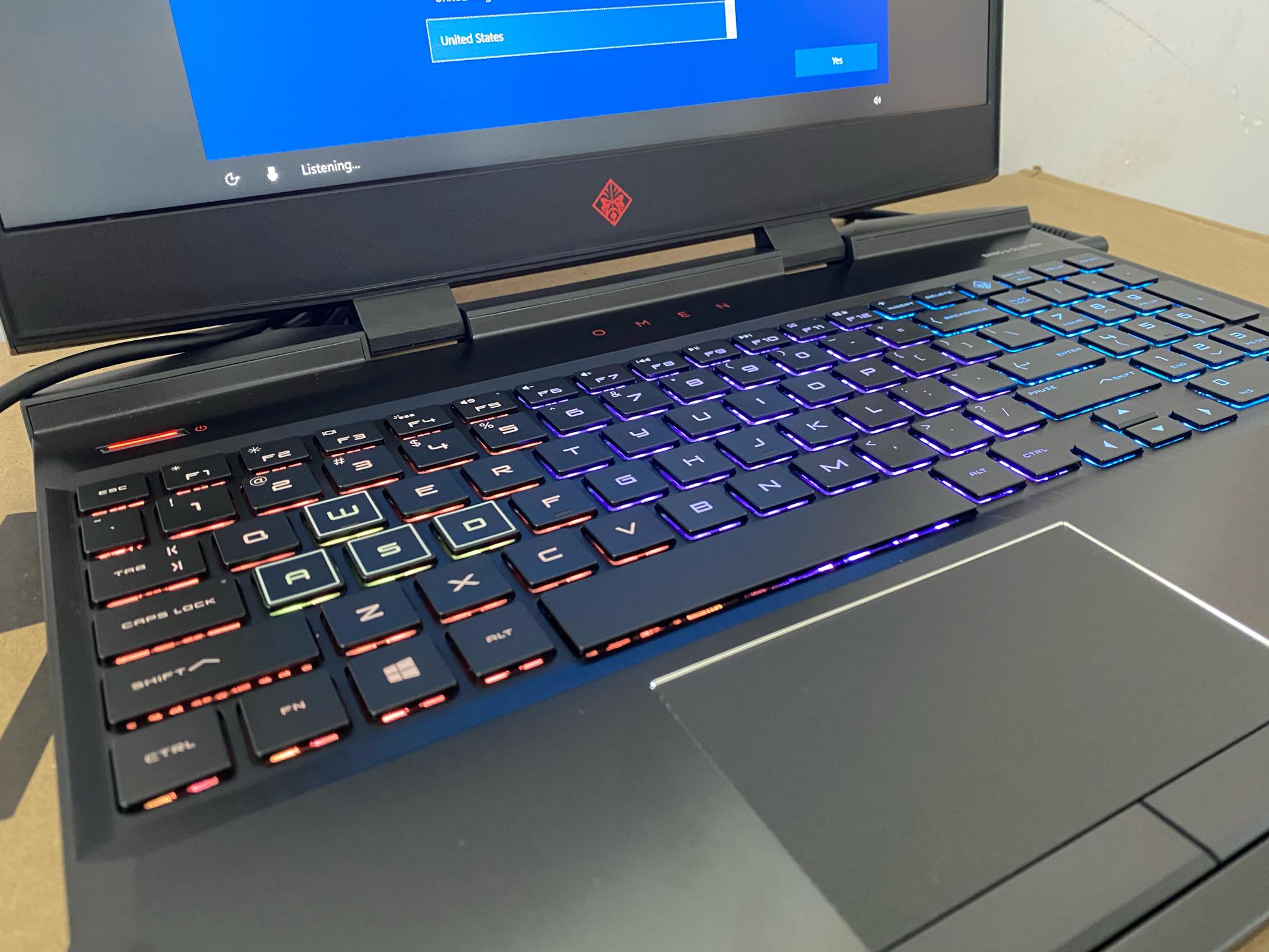 danh-gia-hp-omen-15-thinkpro-1