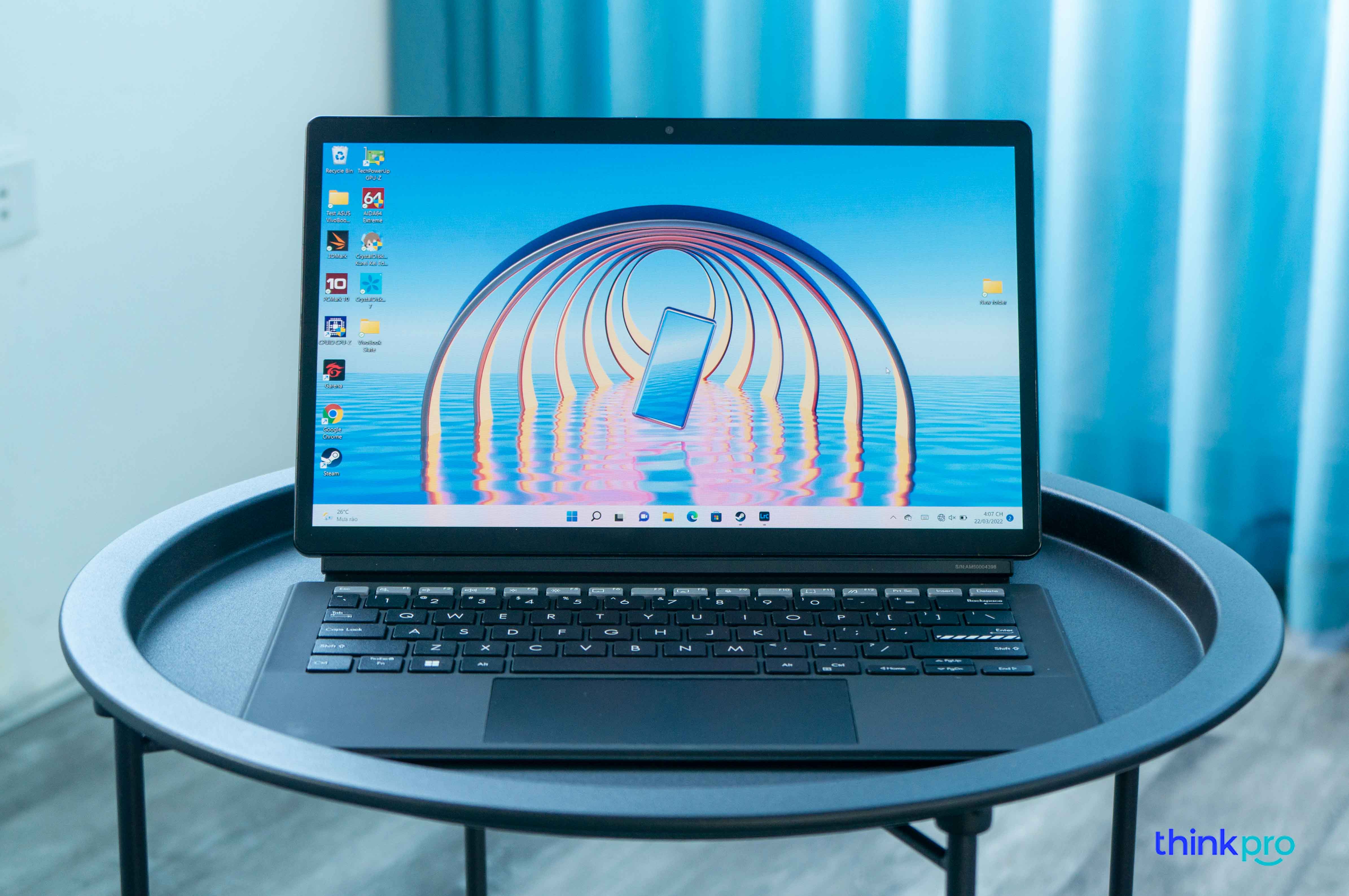 Asus VivoBook Slate 13 OLED trang bị tấm nền OLED độ phân giải cao