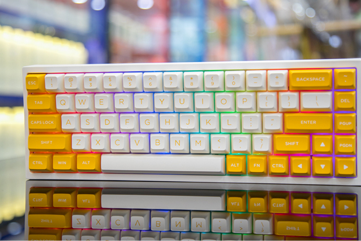 ban-phim-co-fl-esports-fl680sam-banana-thinkpro-1