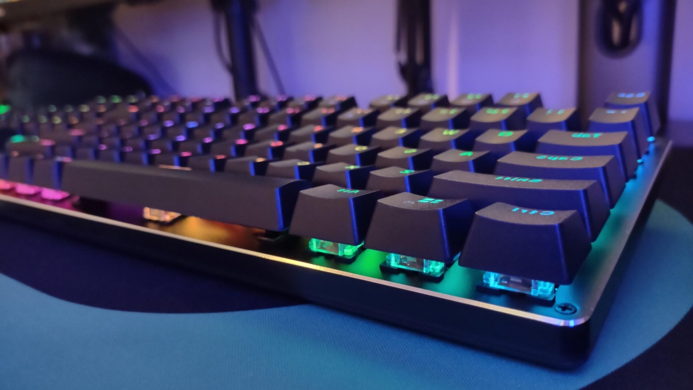 AOC ra mắt bộ sản phẩm phụ kiện Gaming giá thành tốt, hiệu năng cao. - Ảnh 1.