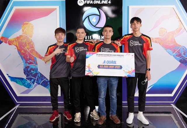 FIFA Online 4: DIH ESPORTS chiến thắng nghẹt thở trước Box Gaming