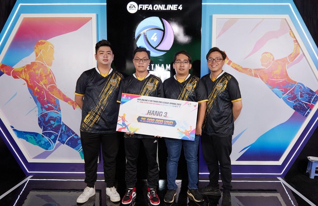 FIFA Online 4: DIH ESPORTS chiến thắng nghẹt thở trước Box Gaming